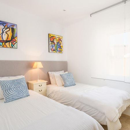 Ferienwohnung Atico 2 Terrazas Junto Al Mar By Rent Me Estepona Exterior foto