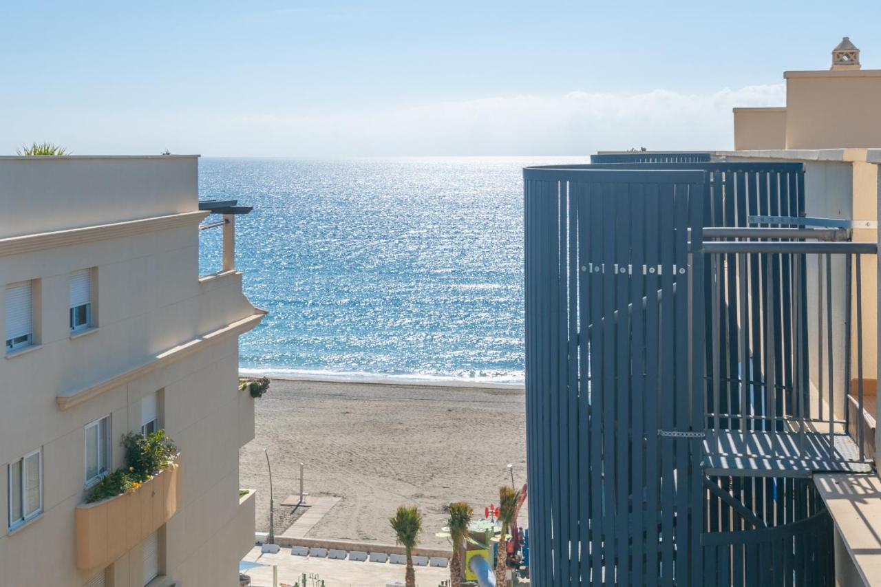 Ferienwohnung Atico 2 Terrazas Junto Al Mar By Rent Me Estepona Exterior foto